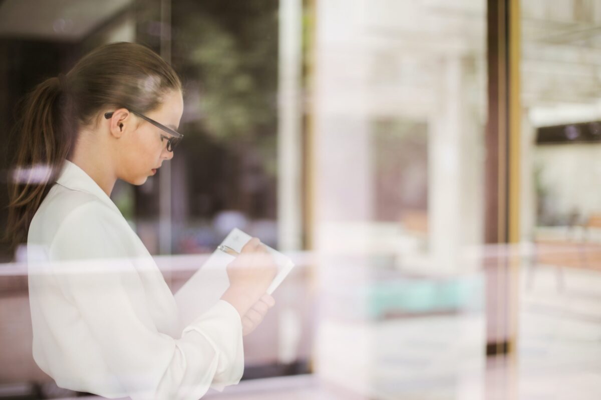 The Power of Female Leadership: Why Businesses and Banks Need More Women in Executive Roles