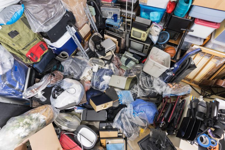for-seniors-with-hoarding-disorder,-a-support-group-helps-confront-stigma-and-isolation